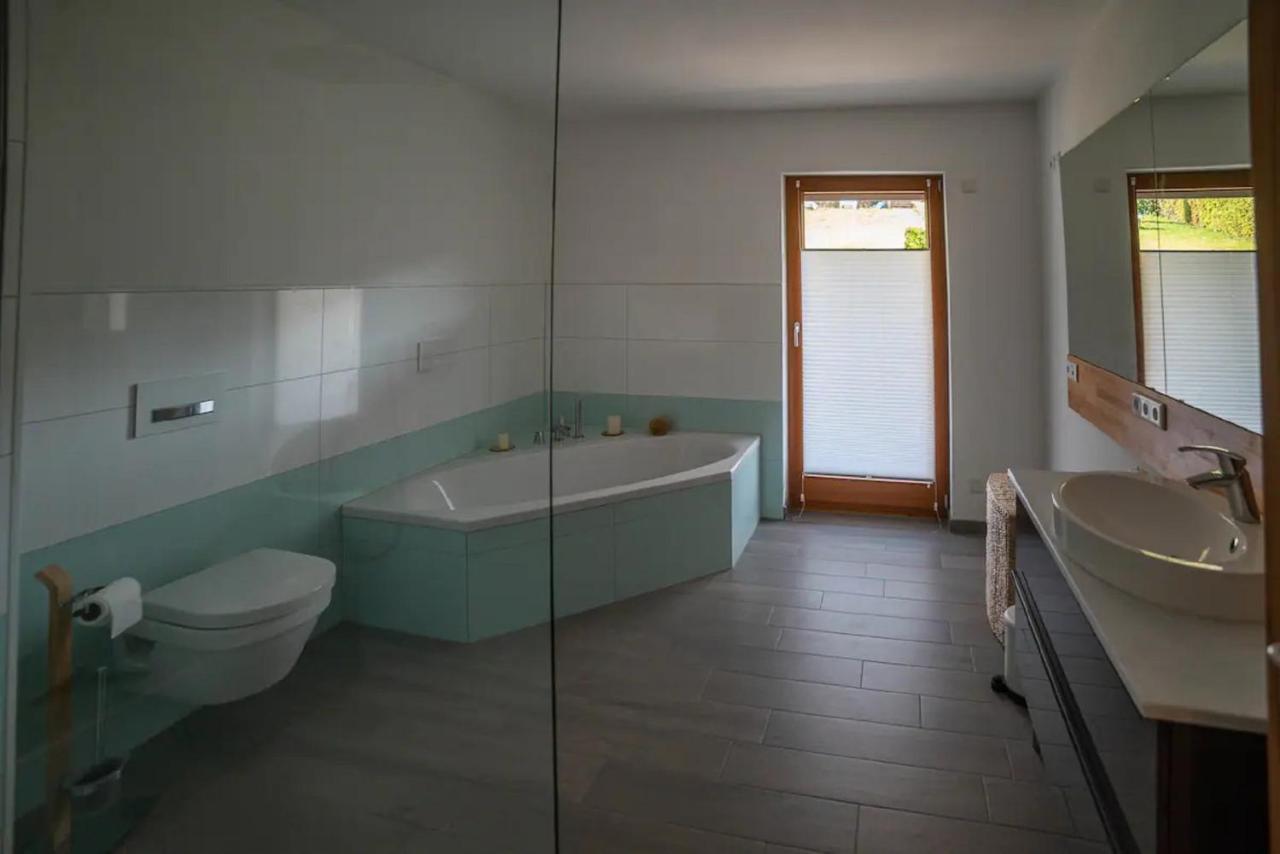 Ferienwohnung Am Waldrand Bad Driburg Esterno foto